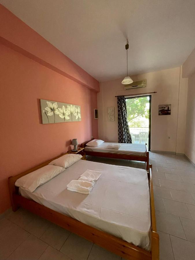 Yfantis Sakis Apartment'S エラティニ エクステリア 写真