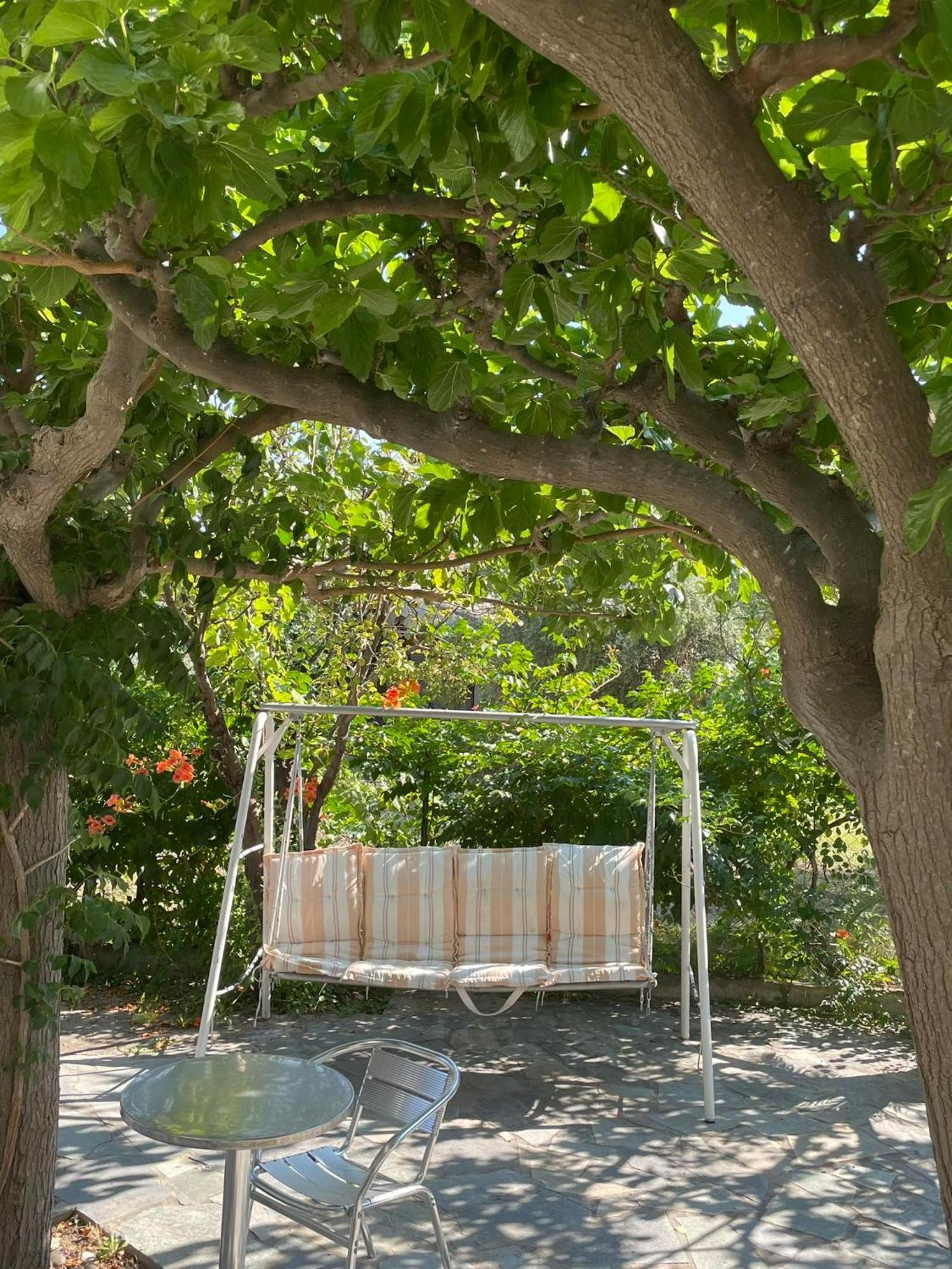 Yfantis Sakis Apartment'S エラティニ エクステリア 写真
